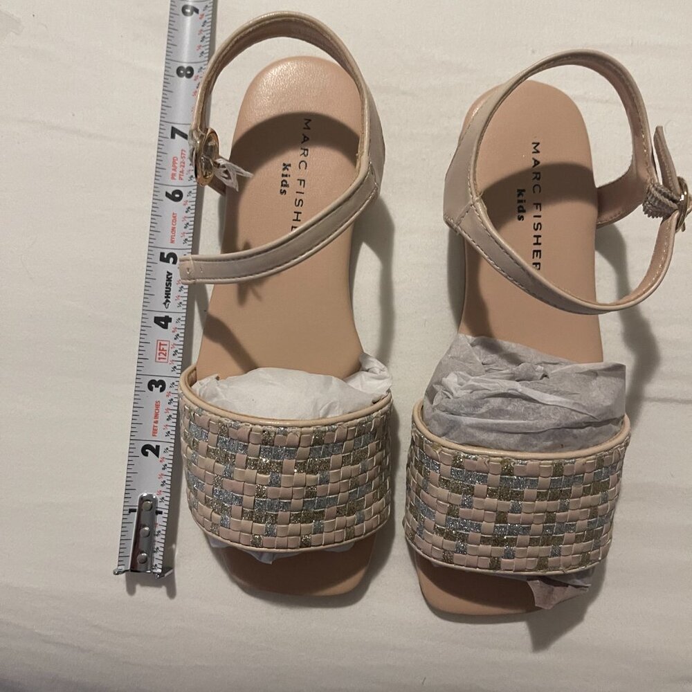 Marc Fisher kids sandals. Color Multi Hazel Woven. Size 1/12.5. - Picture 4 of 5